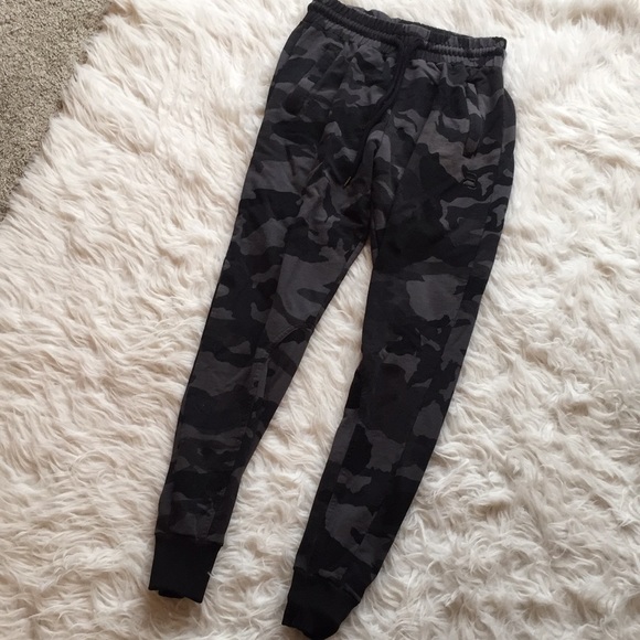 better bodies camo joggers